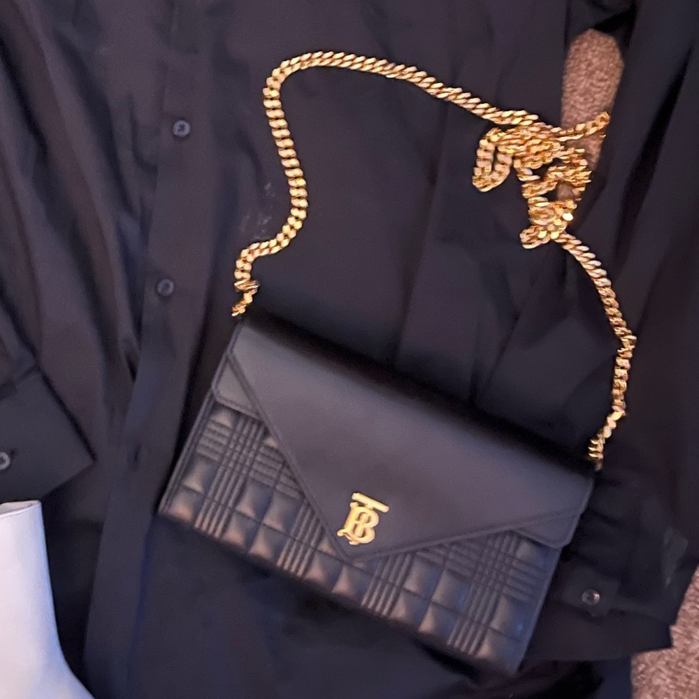 Burberry crossbody gold chain bag